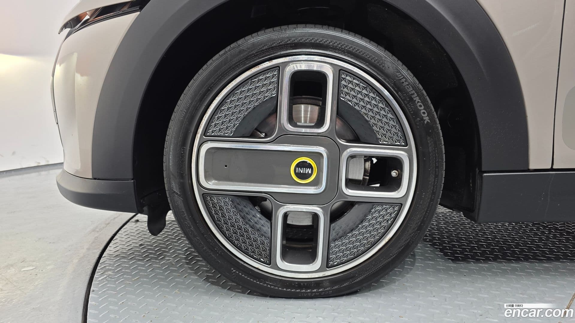 Main__Slider__Photo:Cooper Mini 2022.5-4