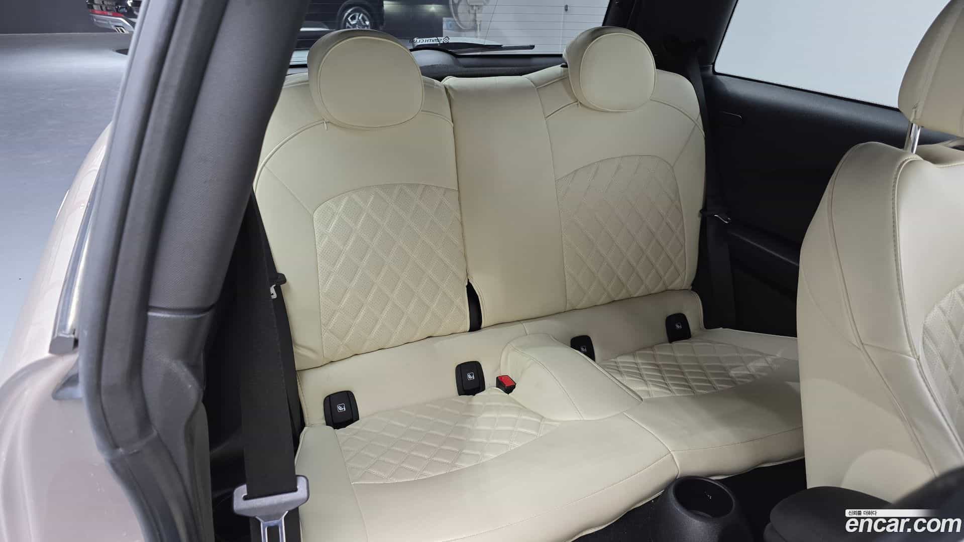 Cooper Mini 2022.5-OPTION-015