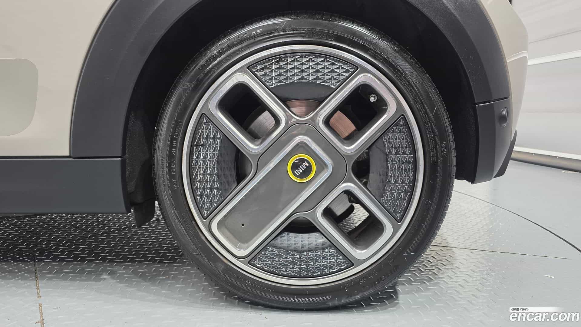 Cooper Mini 2022.5-OUTER-031