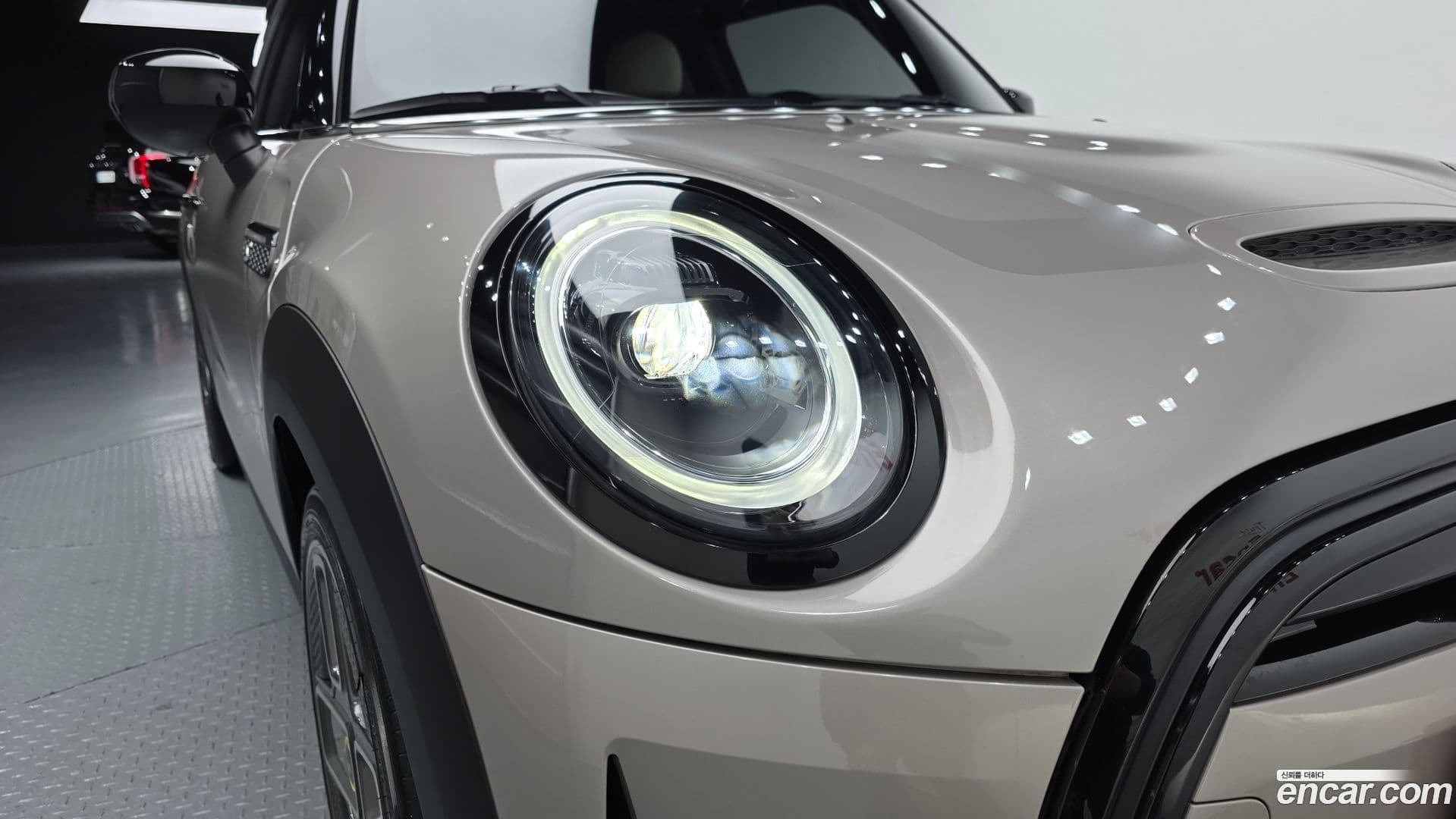 Main__Slider__Photo:Cooper Mini 2022.5-21