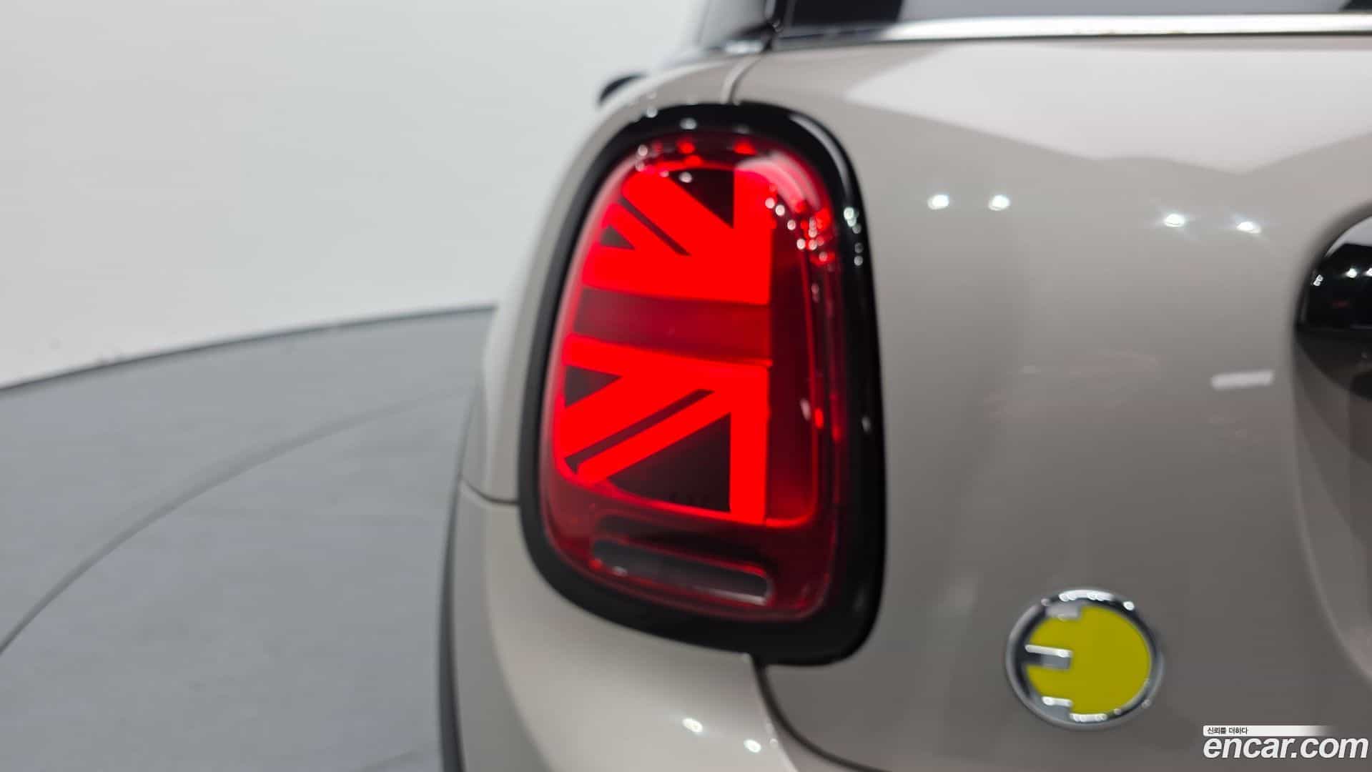 Cooper Mini 2022.5-OUTER-033