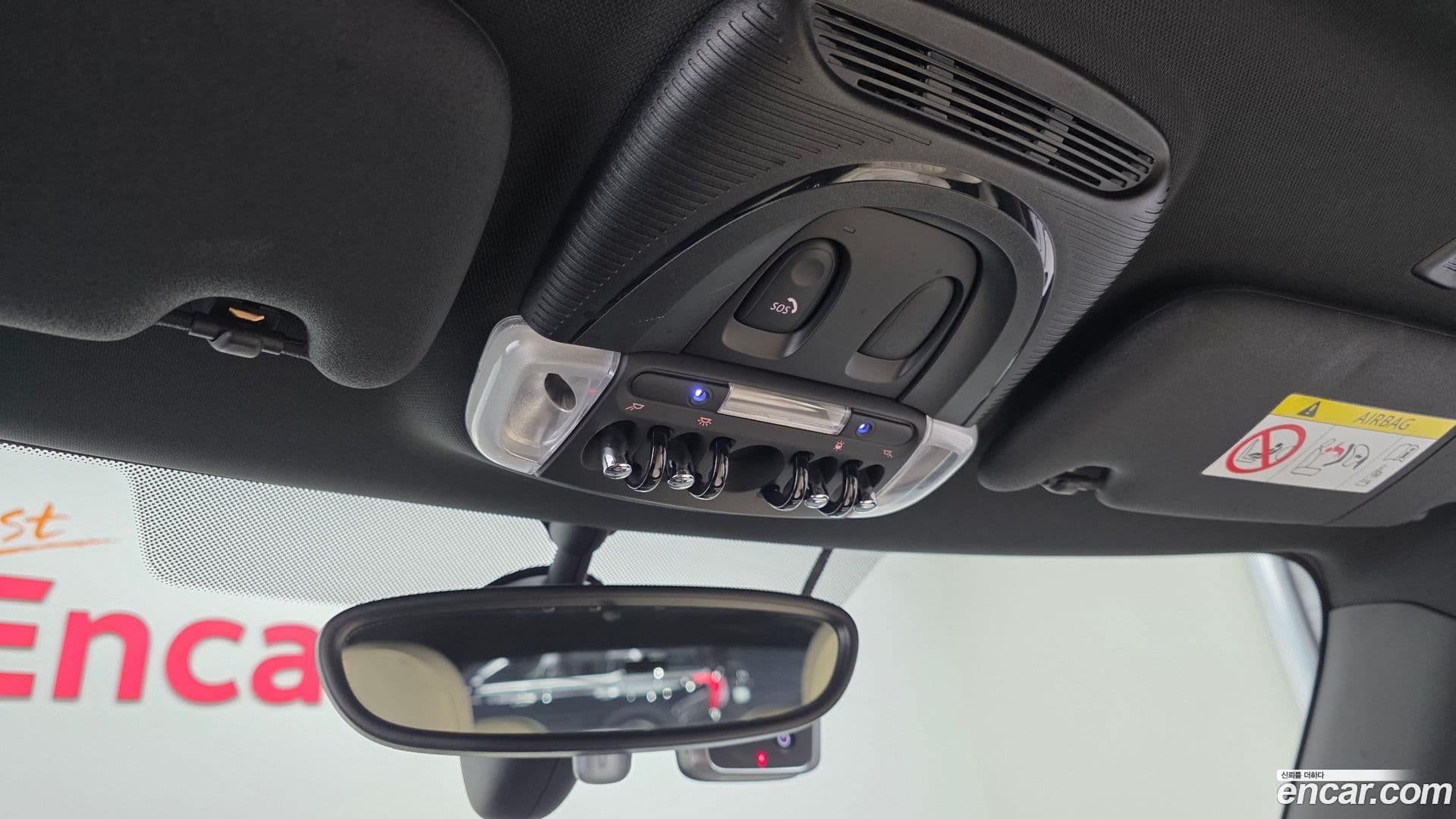 Main__Slider__Photo:Cooper Mini 2022.5-26