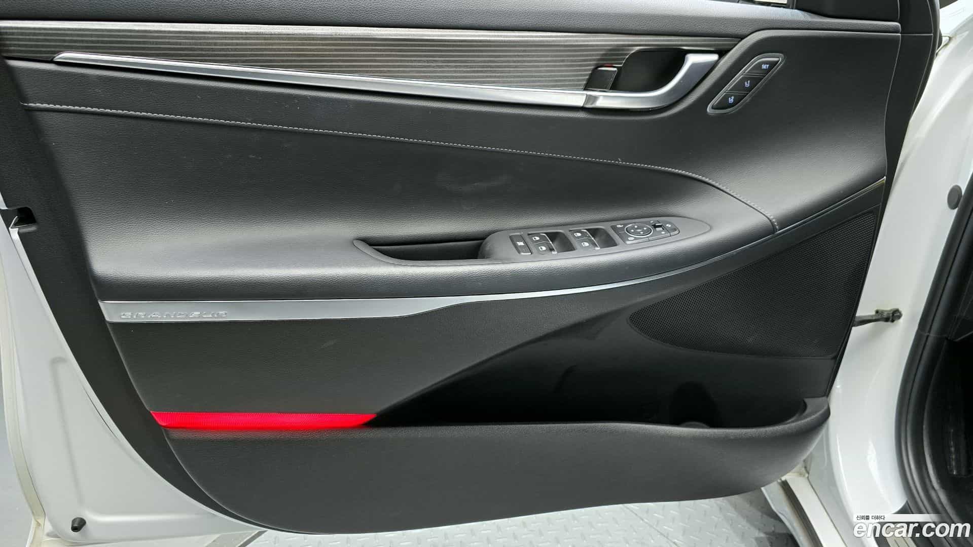 Grandeur Hyundai 2017.8-INNER-034