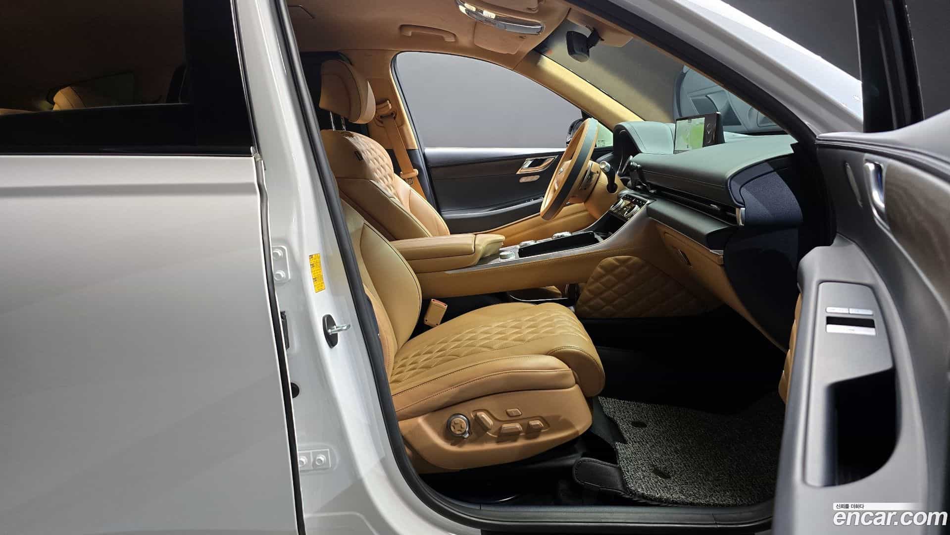 GV80 Genesis 2023.0-INNER-036