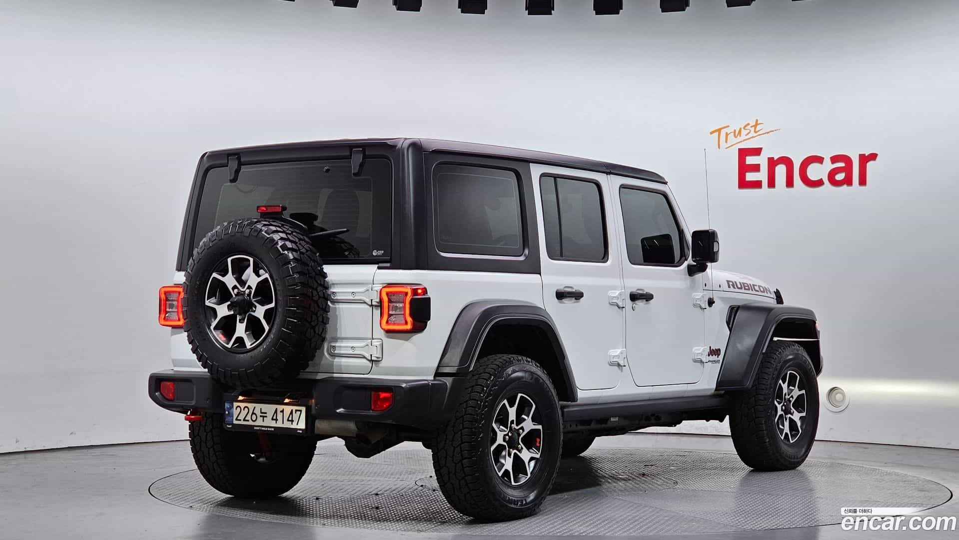Wrangler Jeep 2021.2-OUTER-002