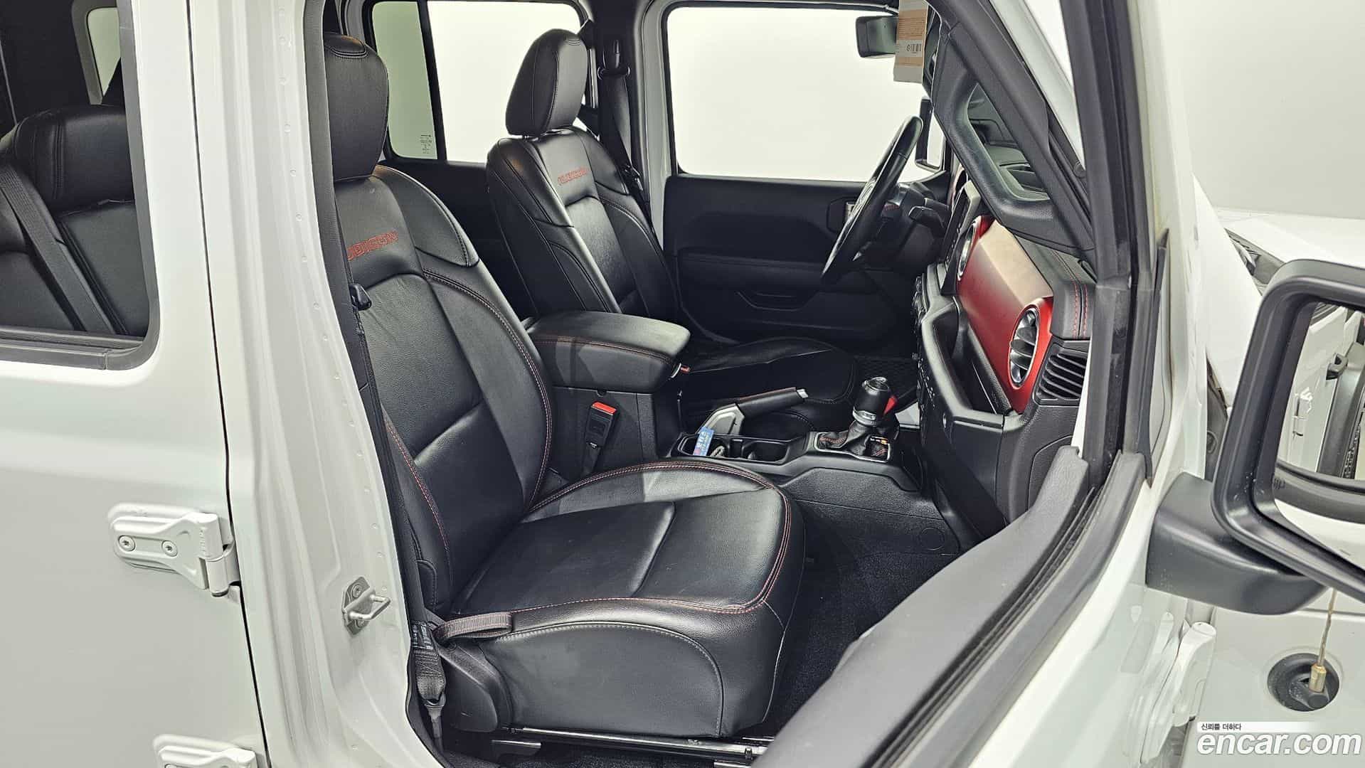 Wrangler Jeep 2021.2-INNER-010