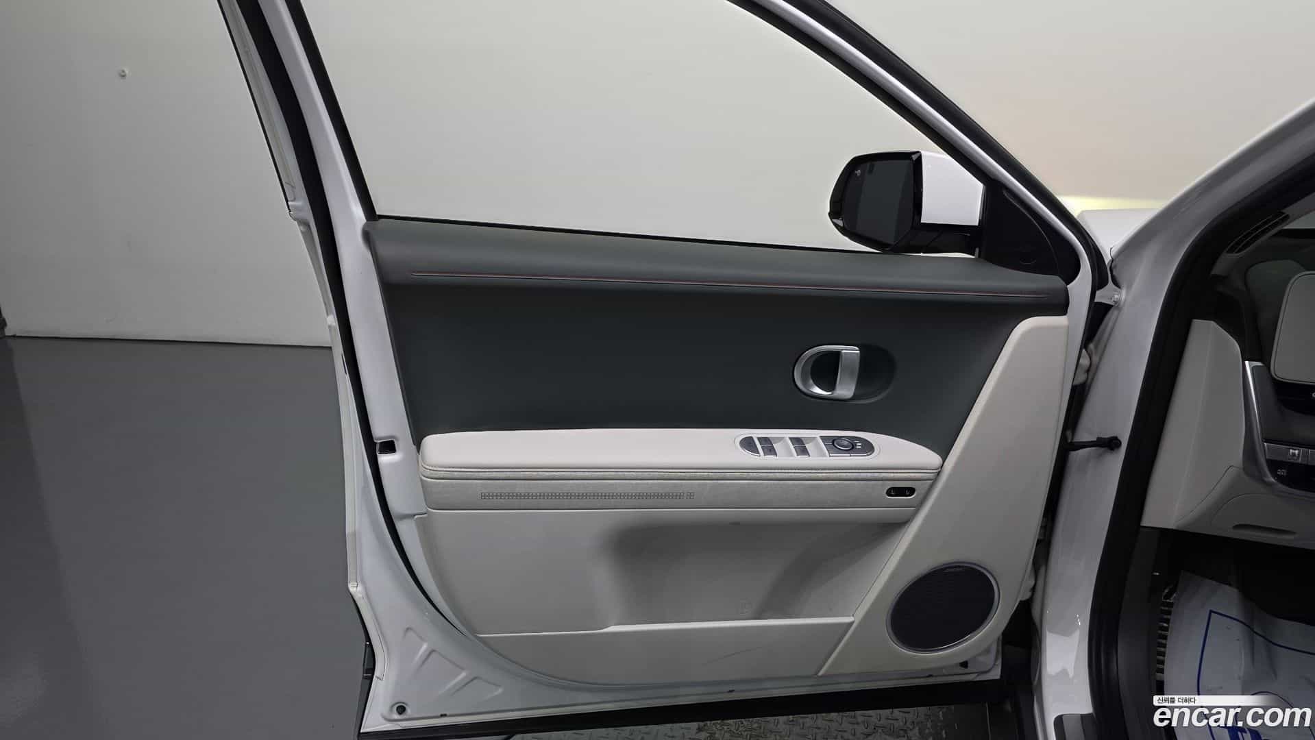 Ioniq5 Hyundai 2022.3-INNER-034