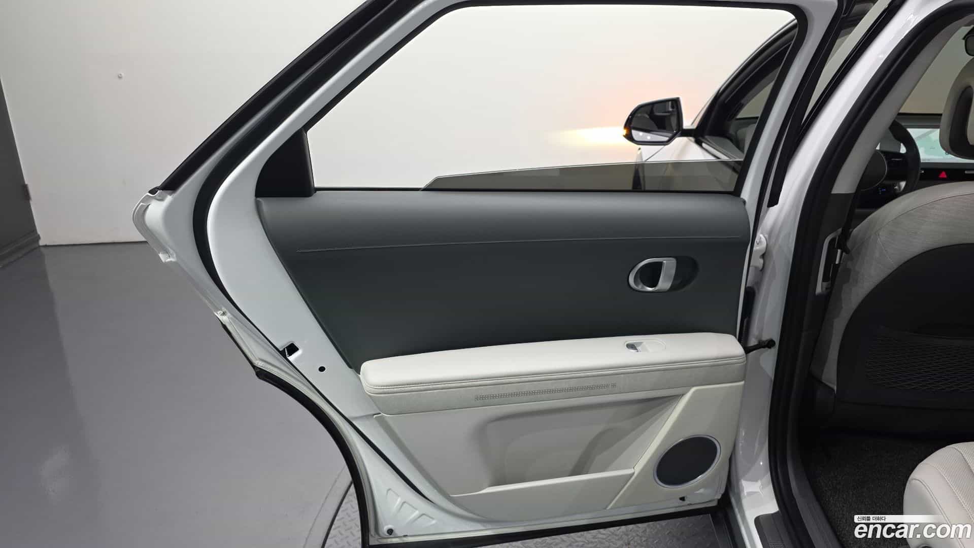 Ioniq5 Hyundai 2022.3-INNER-035