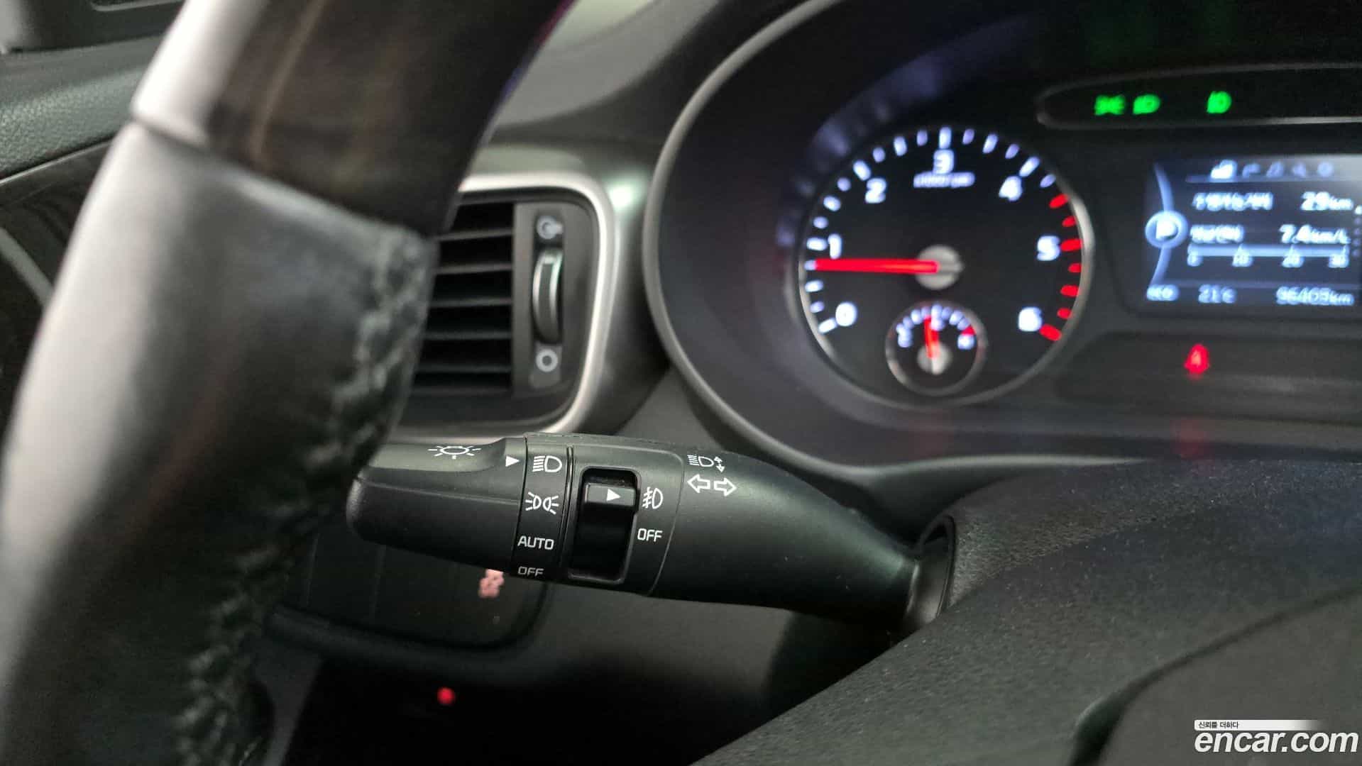 Sorento Kia 2016.3-OPTION-041