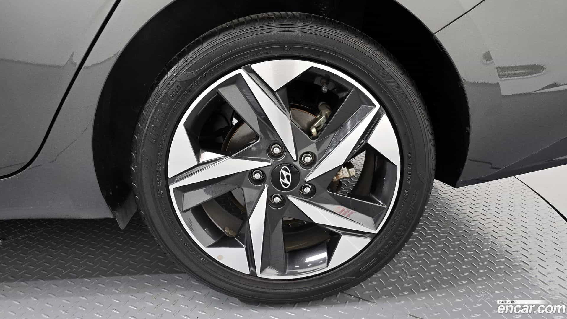 AVANTE Hyundai 2020.6-OUTER-031