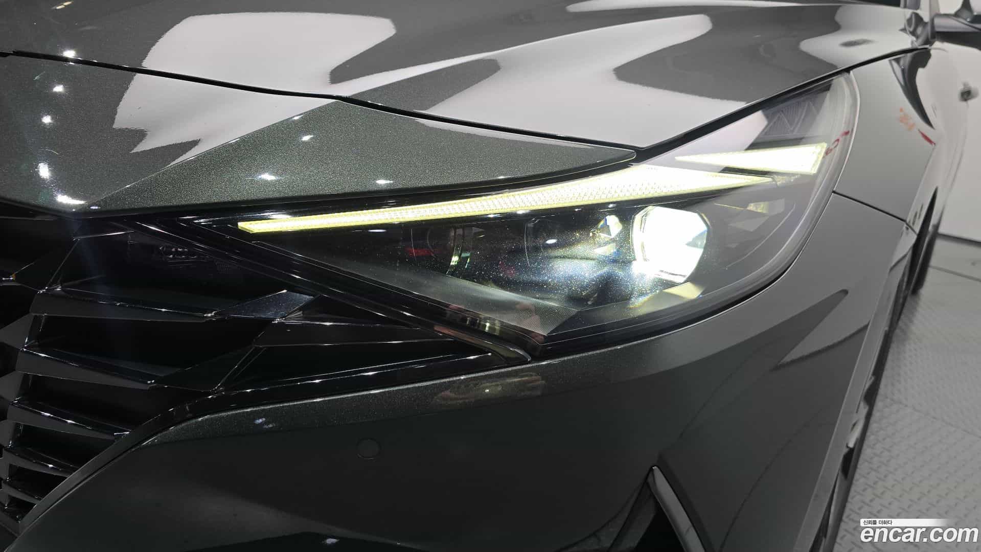AVANTE Hyundai 2020.6-OUTER-032