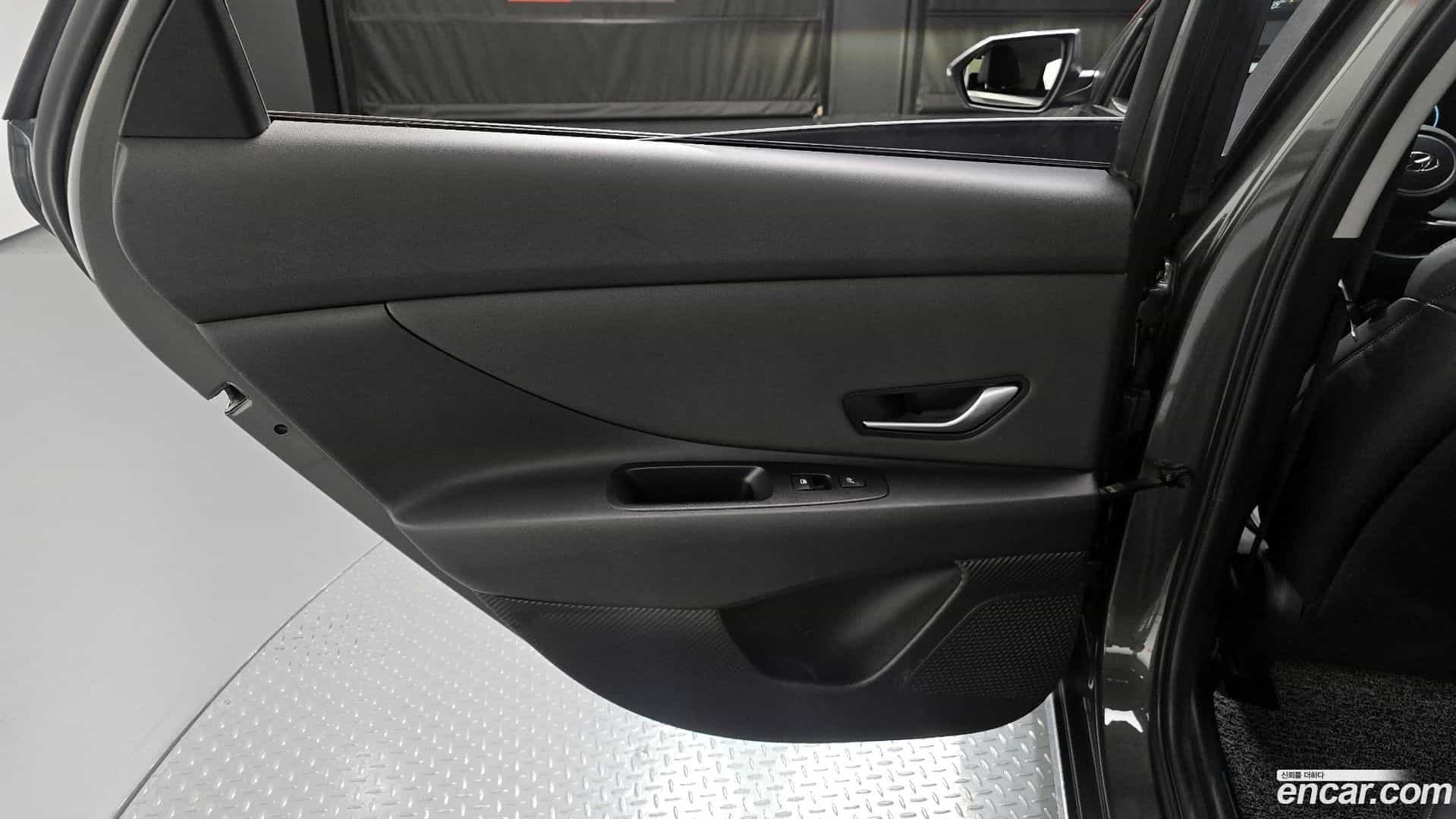 AVANTE Hyundai 2020.6-INNER-035
