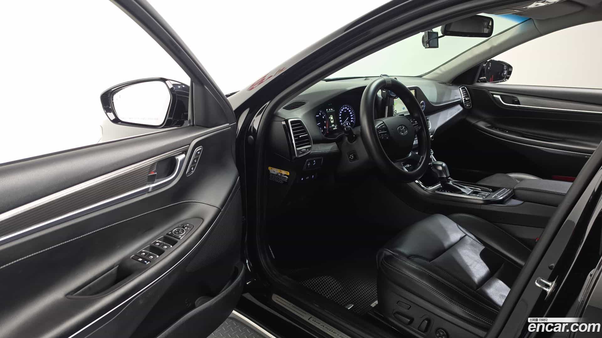 Grandeur Hyundai 2016.11-INNER-010