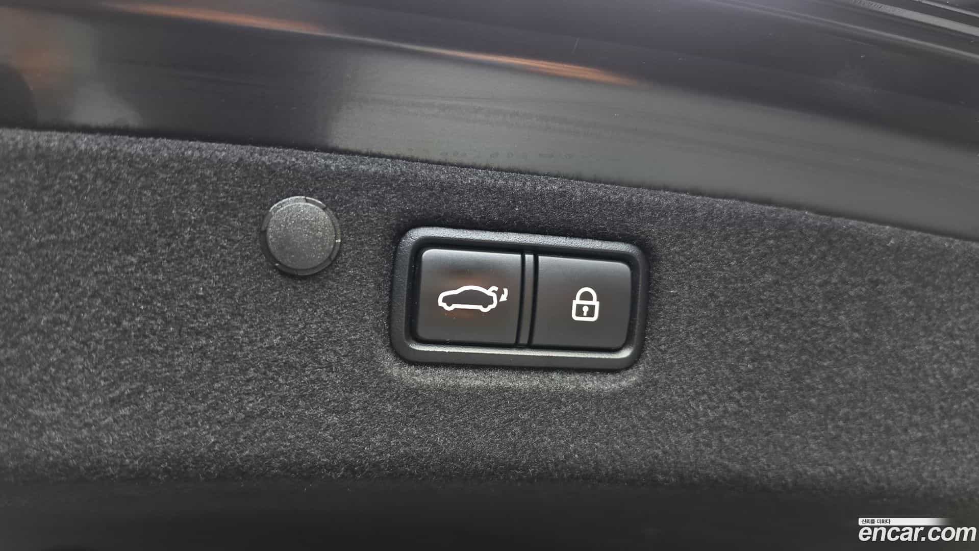 Grandeur Hyundai 2016.11-OPTION-021