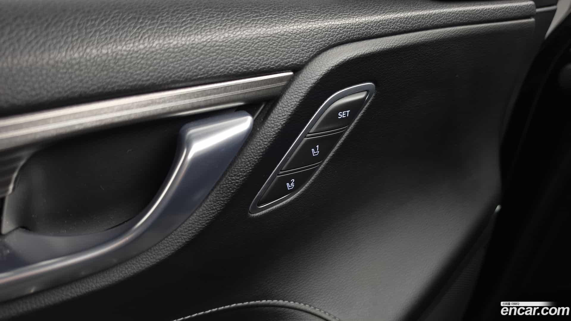 Grandeur Hyundai 2016.11-OPTION-023