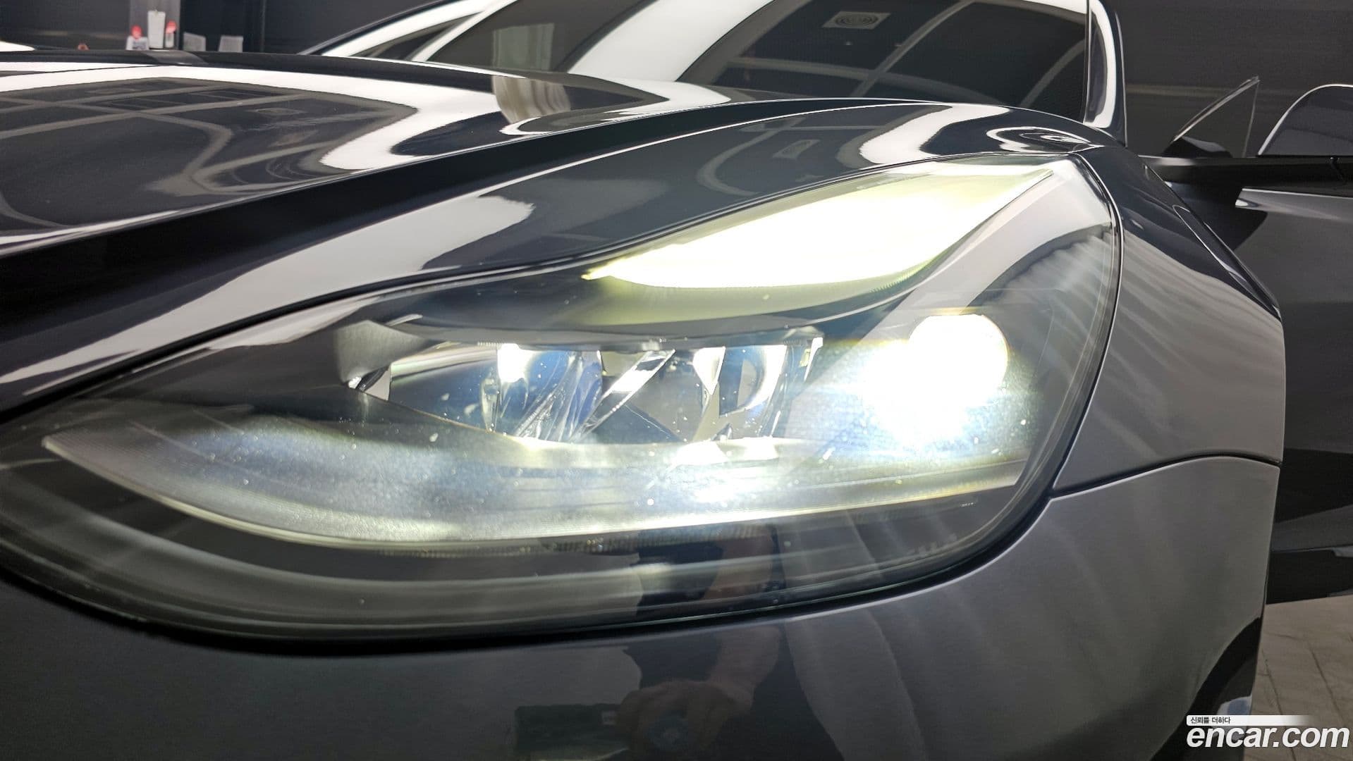 Main__Slider__Photo:Model 3 Tesla 2021.2-21