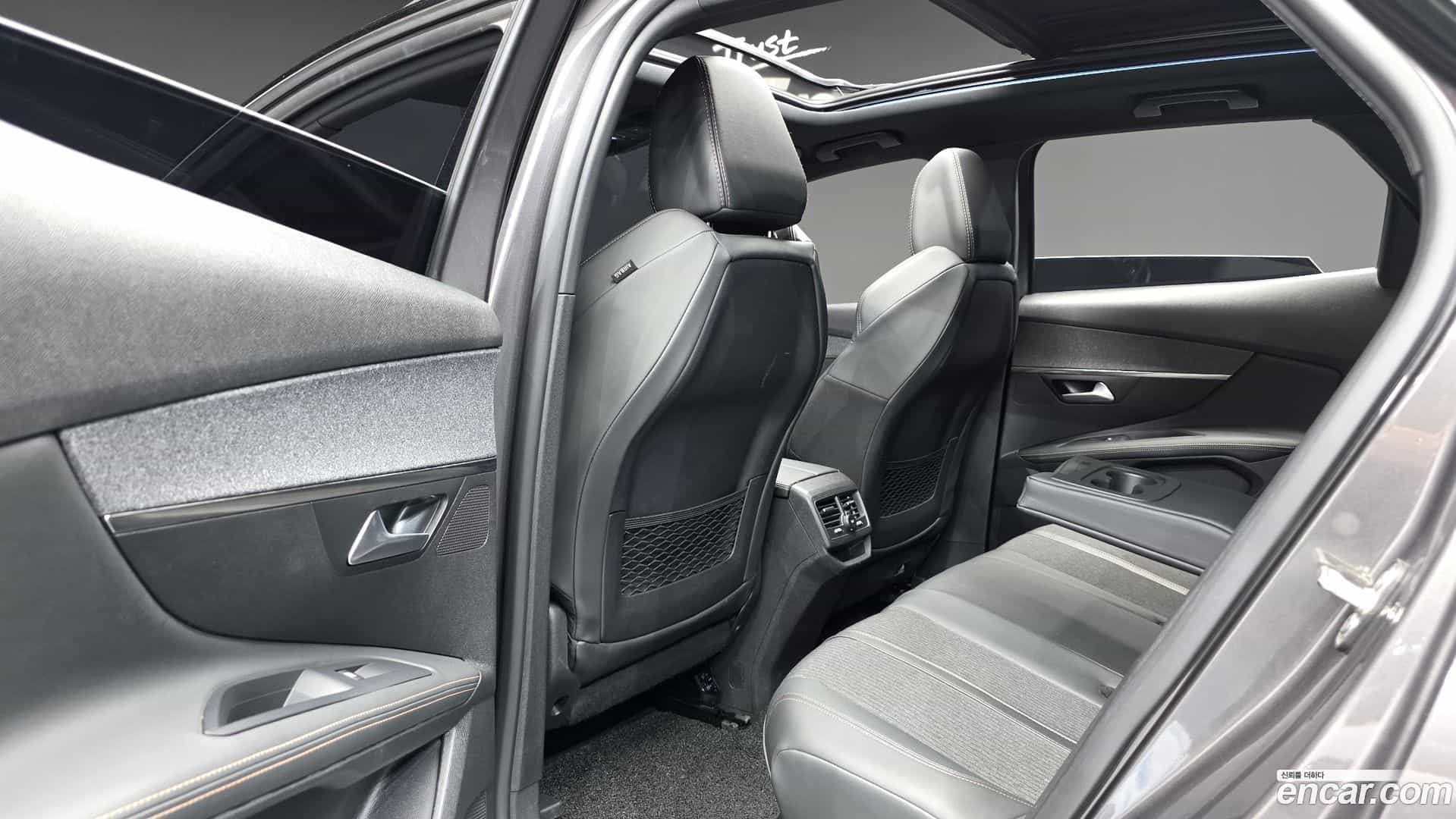 3008 Peugeot 2020.11-OPTION-015