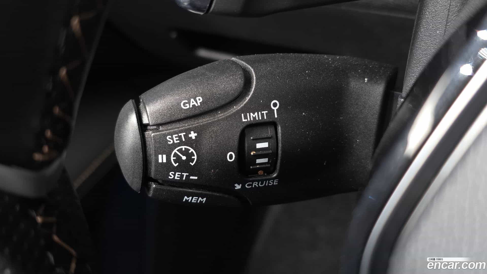 3008 Peugeot 2020.11-OPTION-021