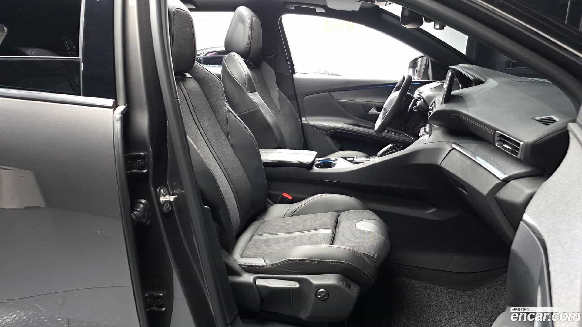 3008 Peugeot 2020.11-INNER-036