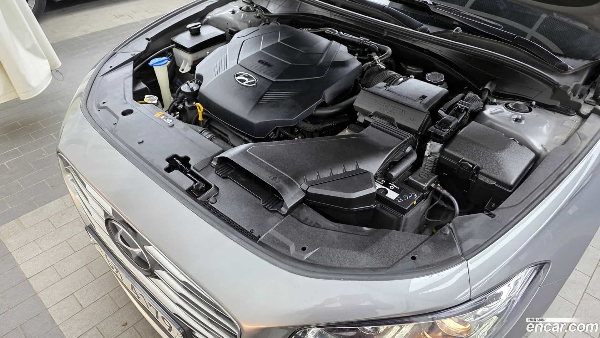 Grandeur Hyundai 2017.0-OUTER-006