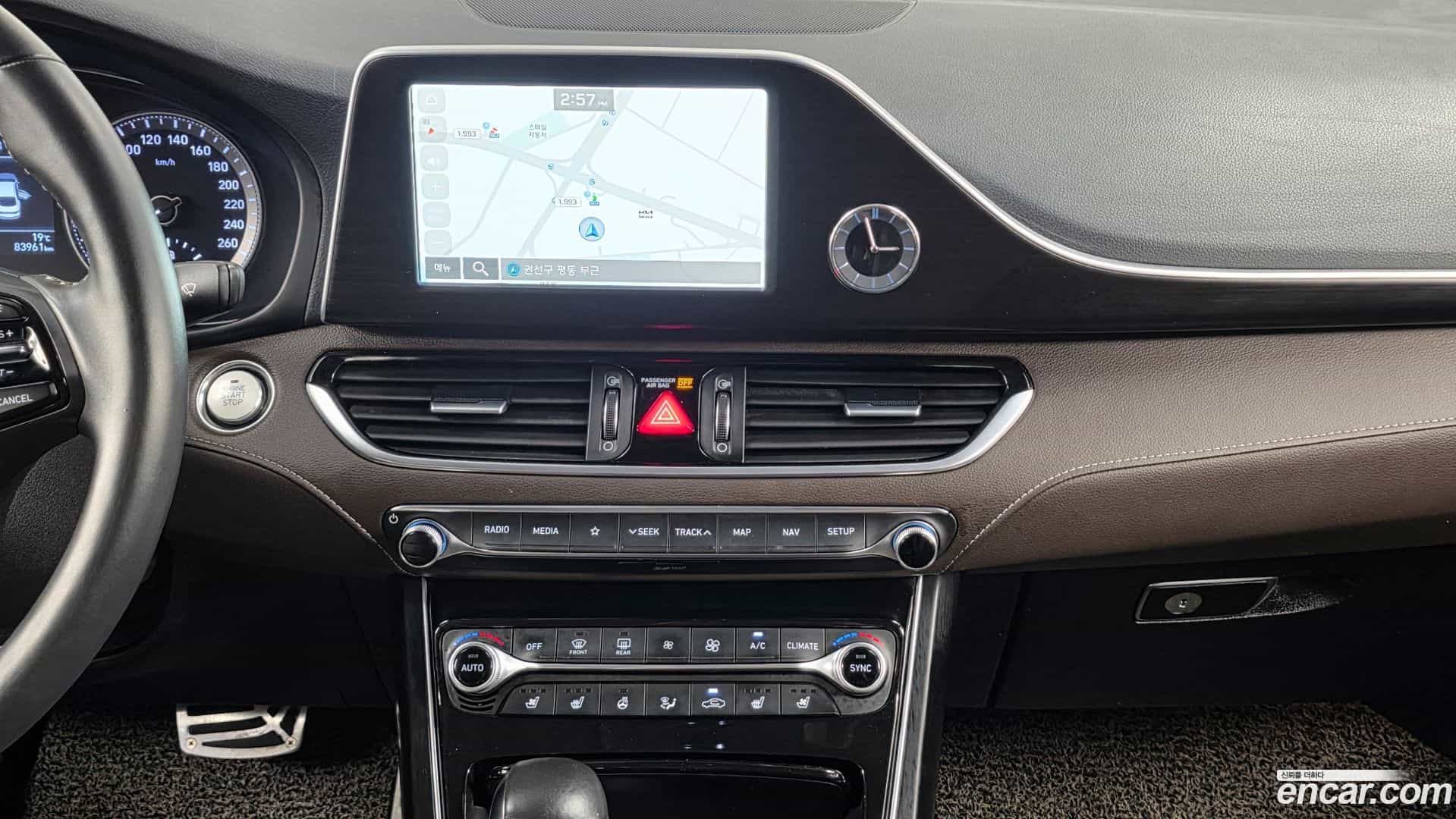 Grandeur Hyundai 2017.0-OPTION-018