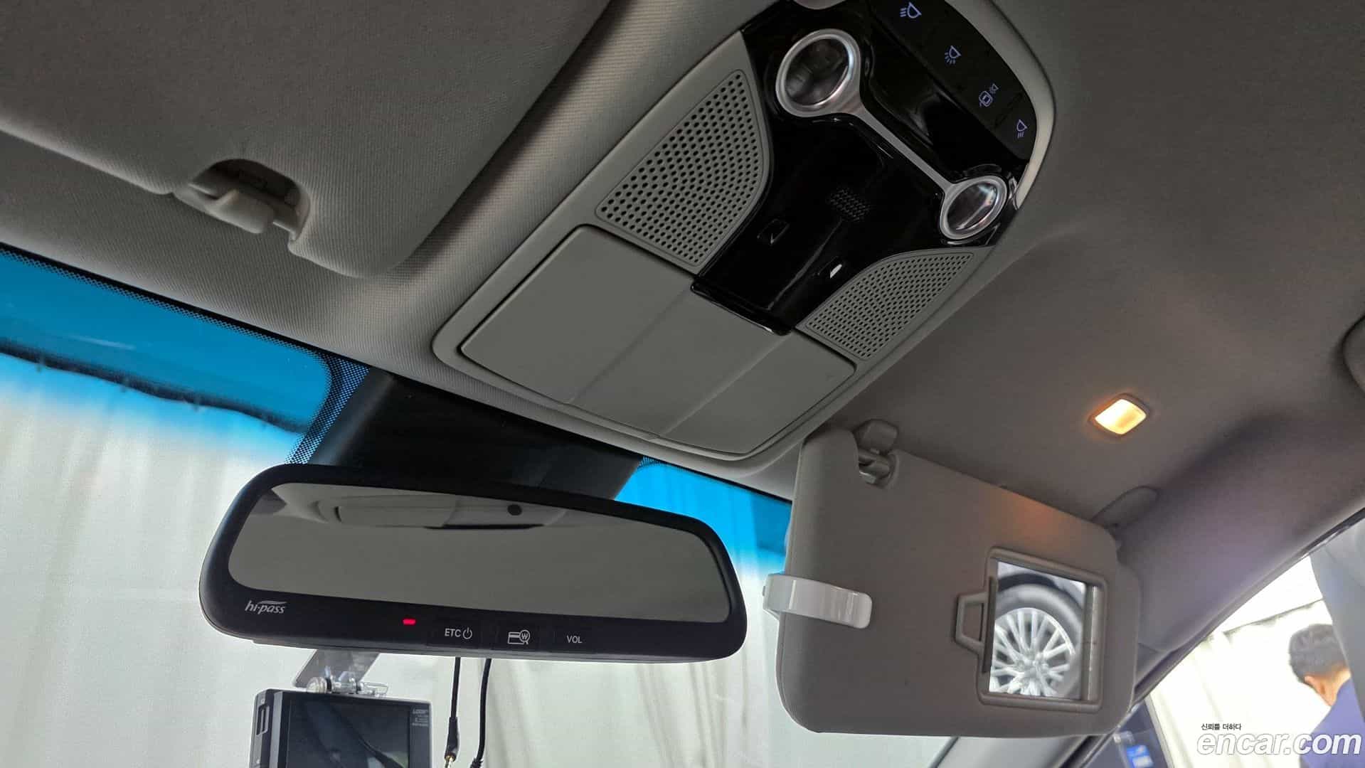 Grandeur Hyundai 2017.0-OPTION-021