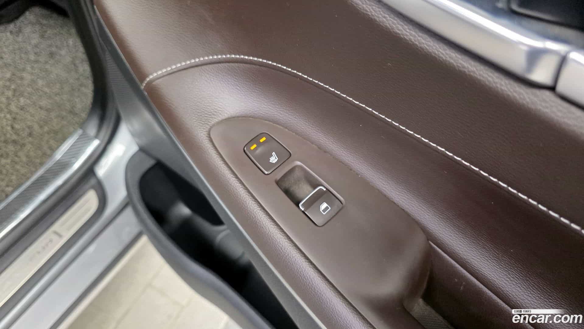 Grandeur Hyundai 2017.0-OPTION-022
