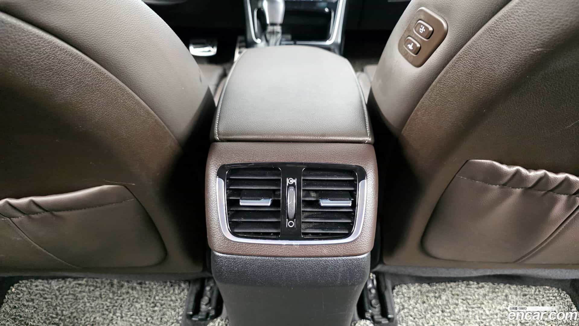 Grandeur Hyundai 2017.0-OPTION-023
