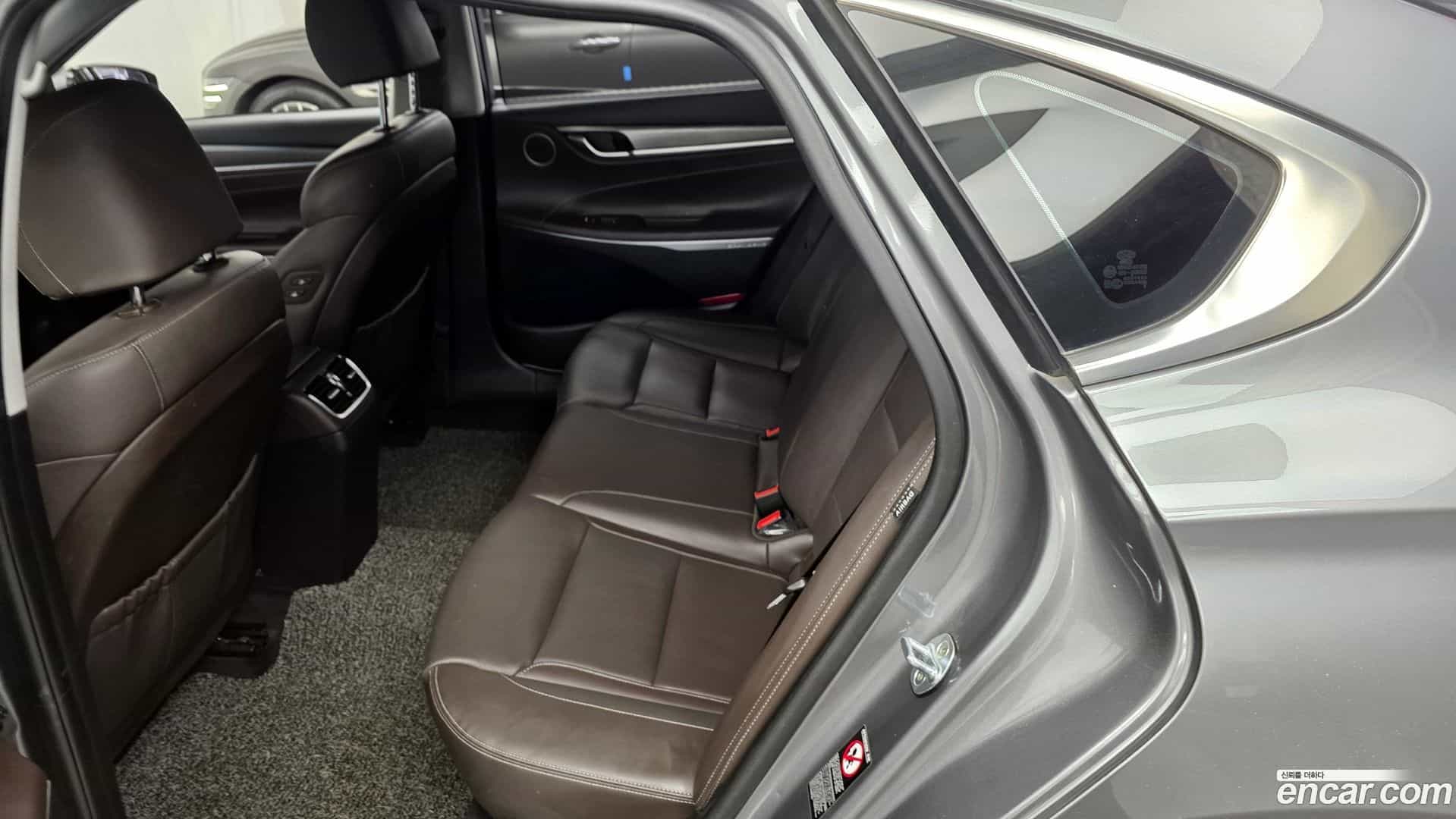 Grandeur Hyundai 2017.0-INNER-036