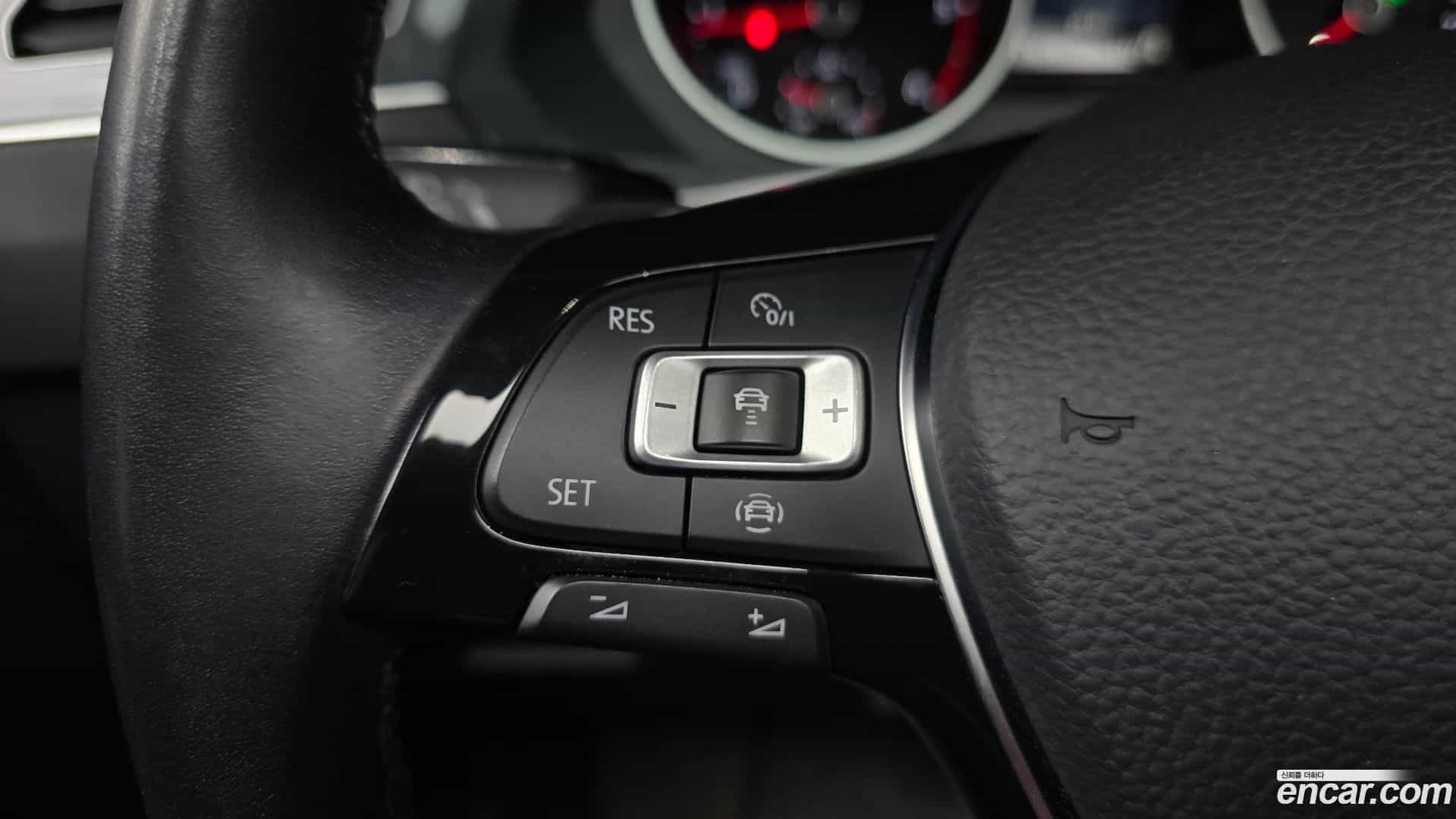 Tiguan Volkswagen 2020.5-OPTION-020