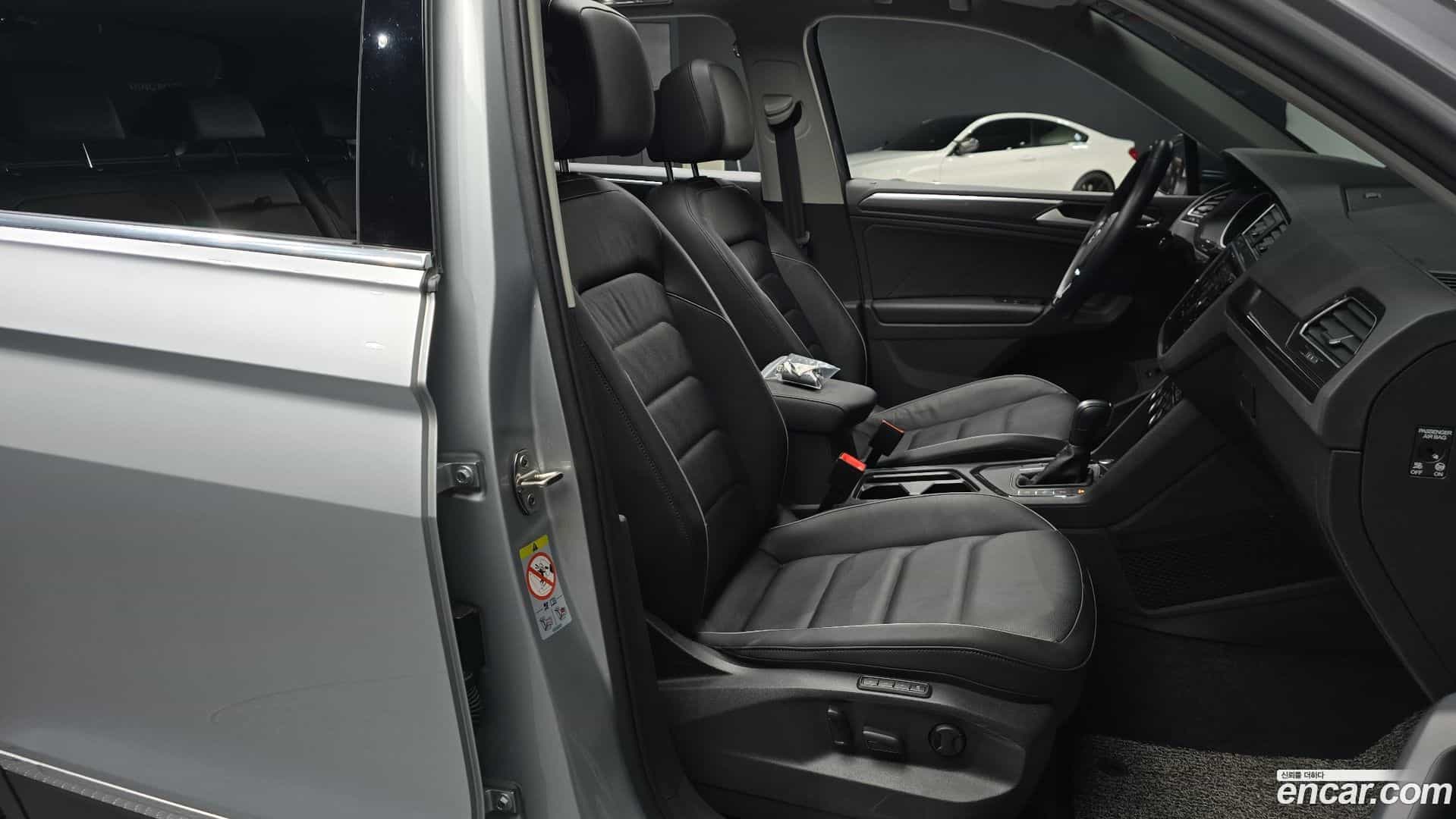 Tiguan Volkswagen 2020.5-INNER-036