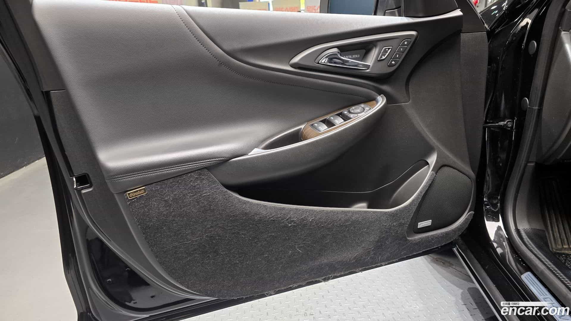 Malibu Chevrolet 2018.9-INNER-034