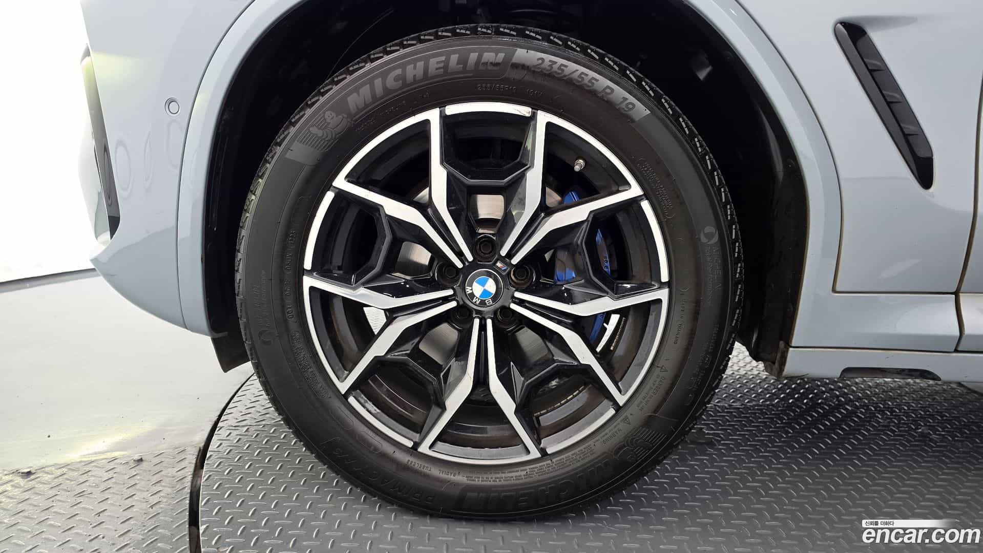 X4 BMW 2023.0-OUTER-005