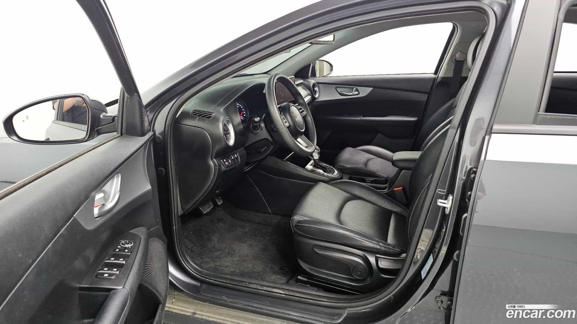 K3 Kia 2022.0-INNER-010
