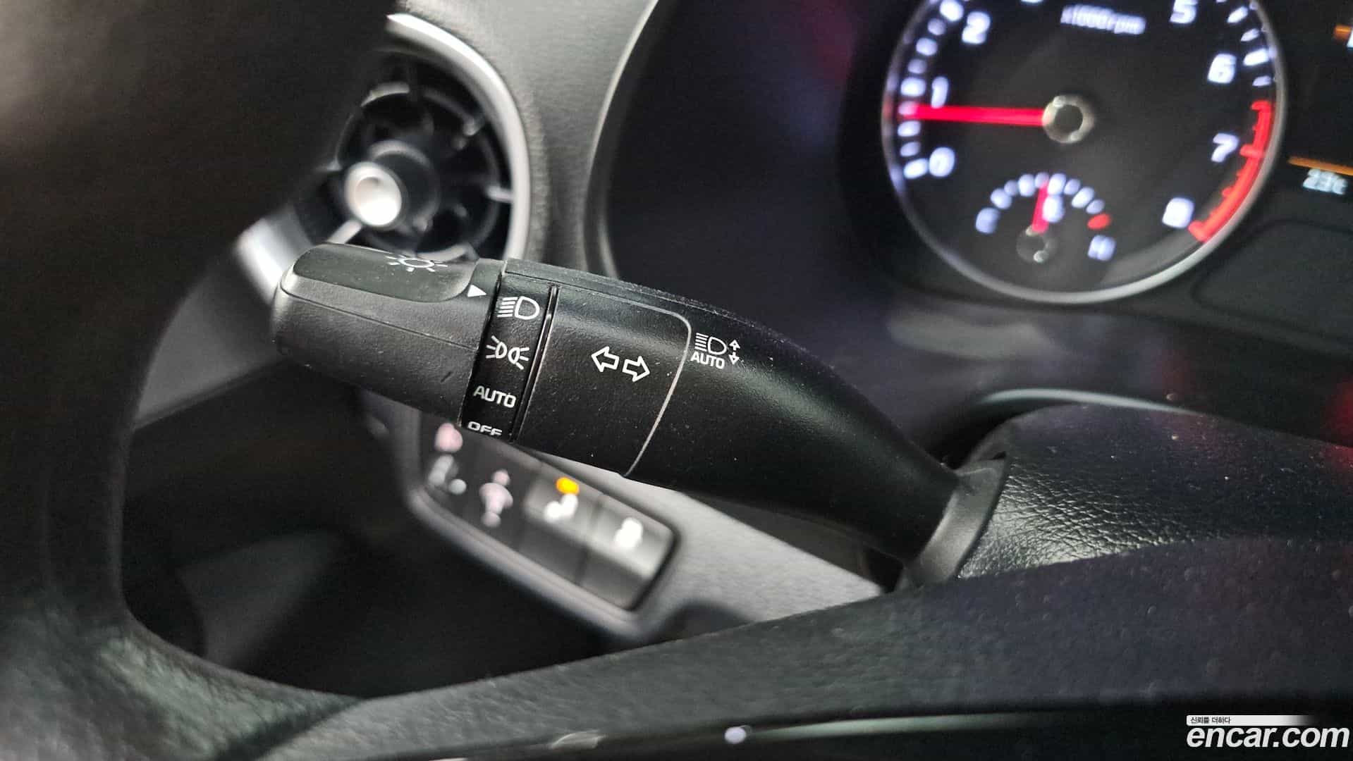 K3 Kia 2022.0-OPTION-019