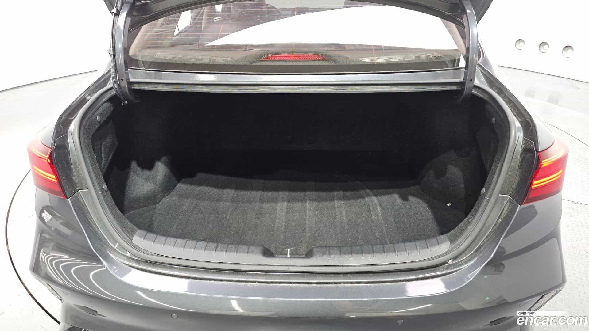 K3 Kia 2022.0-OPTION-024