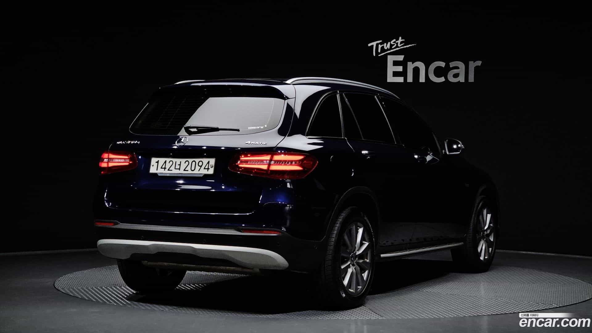 GLC-Class Mercedes-Benz 2018.11-OUTER-002