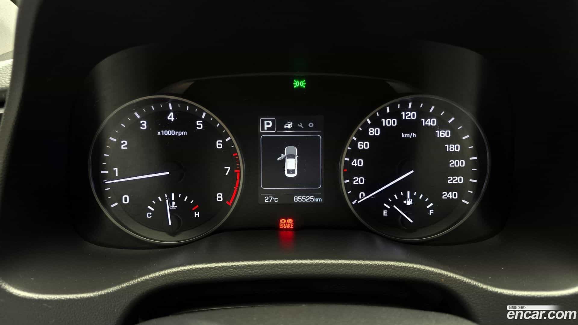 AVANTE Hyundai 2016.10-INNER-008