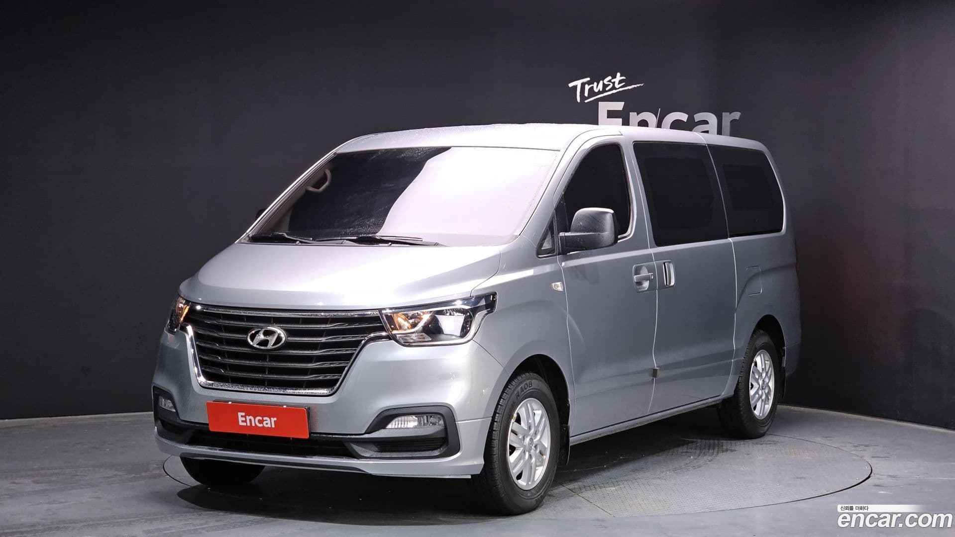 Main__Slider__Photo:Starex Hyundai 2018.2-0