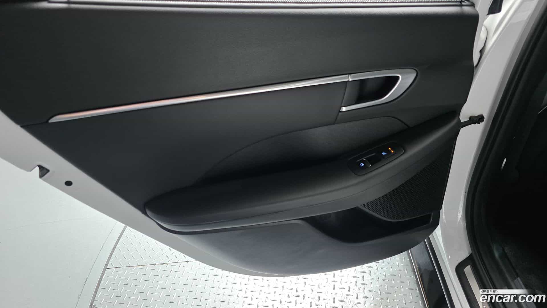 Sonata Hyundai 2019.3-INNER-035