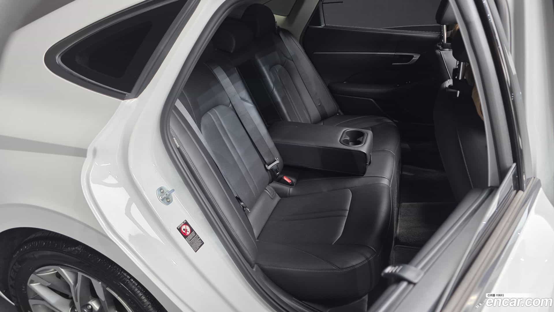 Sonata Hyundai 2019.3-INNER-036