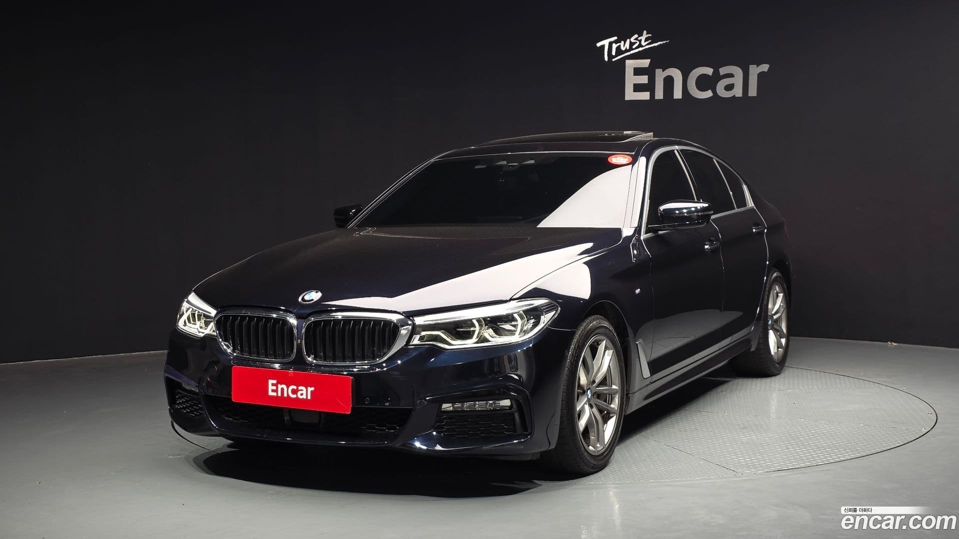 Main__Slider__Photo:5-Series BMW 2018.4-0