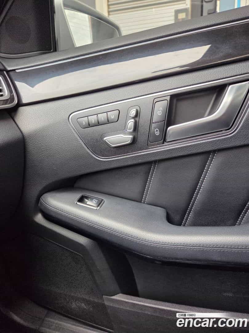 E-Class Mercedes-Benz 2015.1-OPTION-015