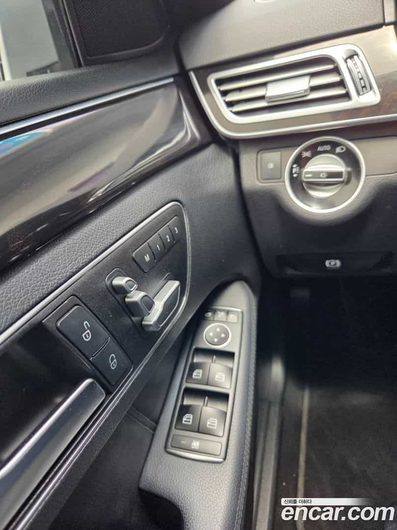 E-Class Mercedes-Benz 2015.1-OPTION-017