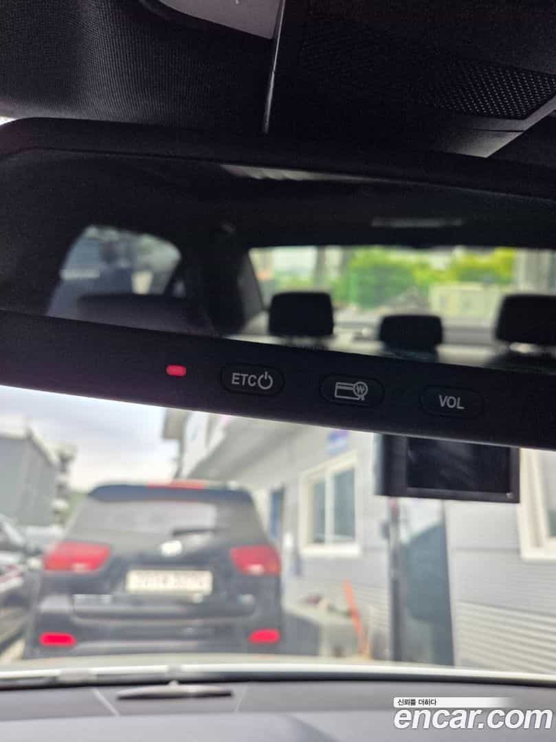 E-Class Mercedes-Benz 2015.1-OPTION-019