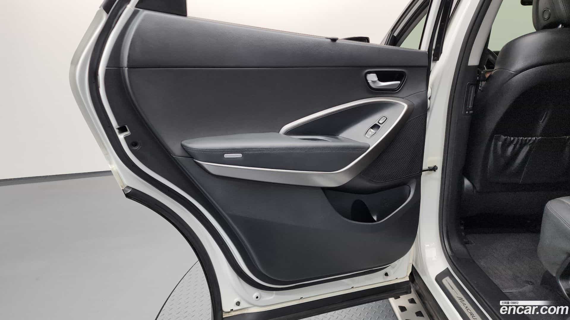 Maxcruz Hyundai 2016.4-INNER-035