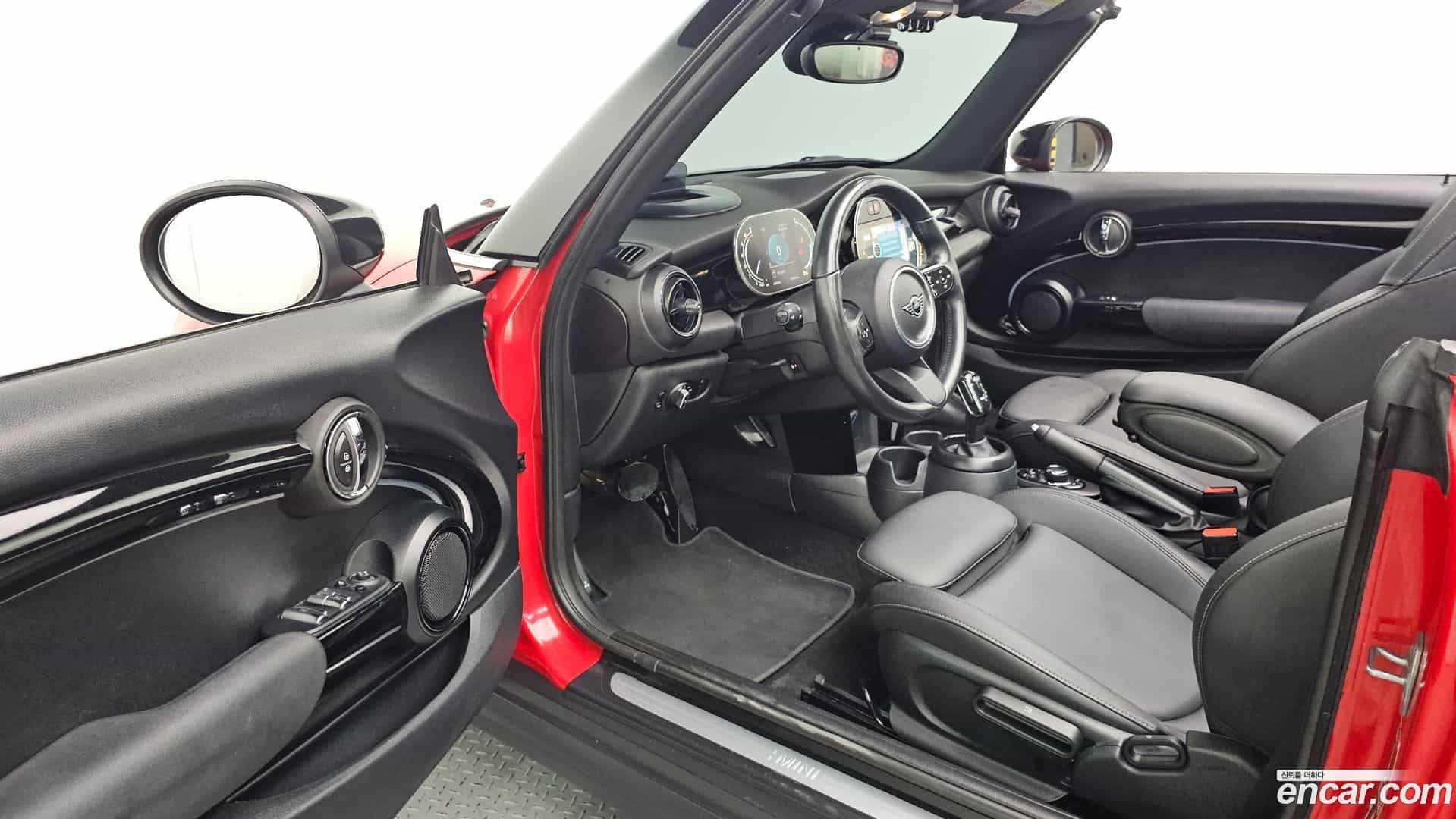 Cooper Convertible Mini 2024.2-INNER-010