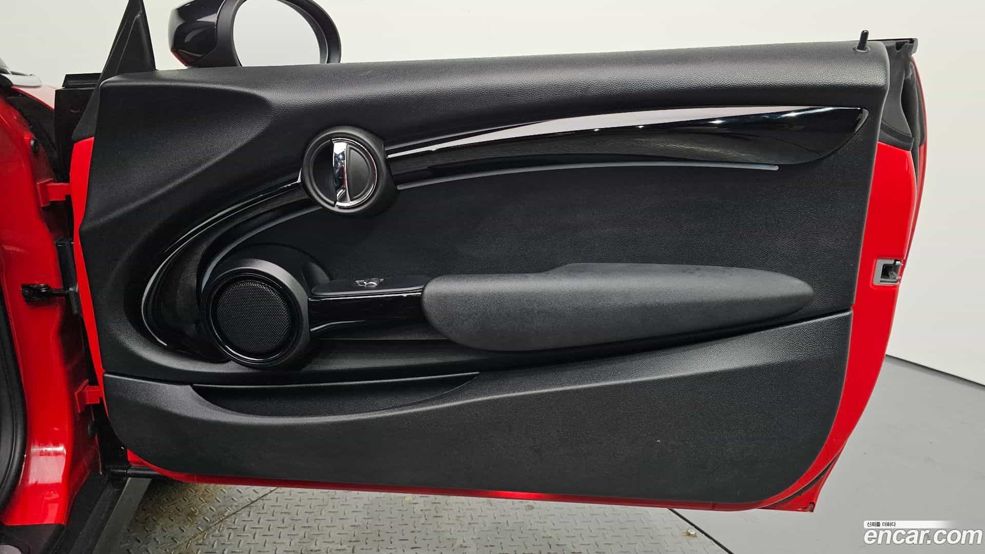 Cooper Convertible Mini 2024.2-INNER-035