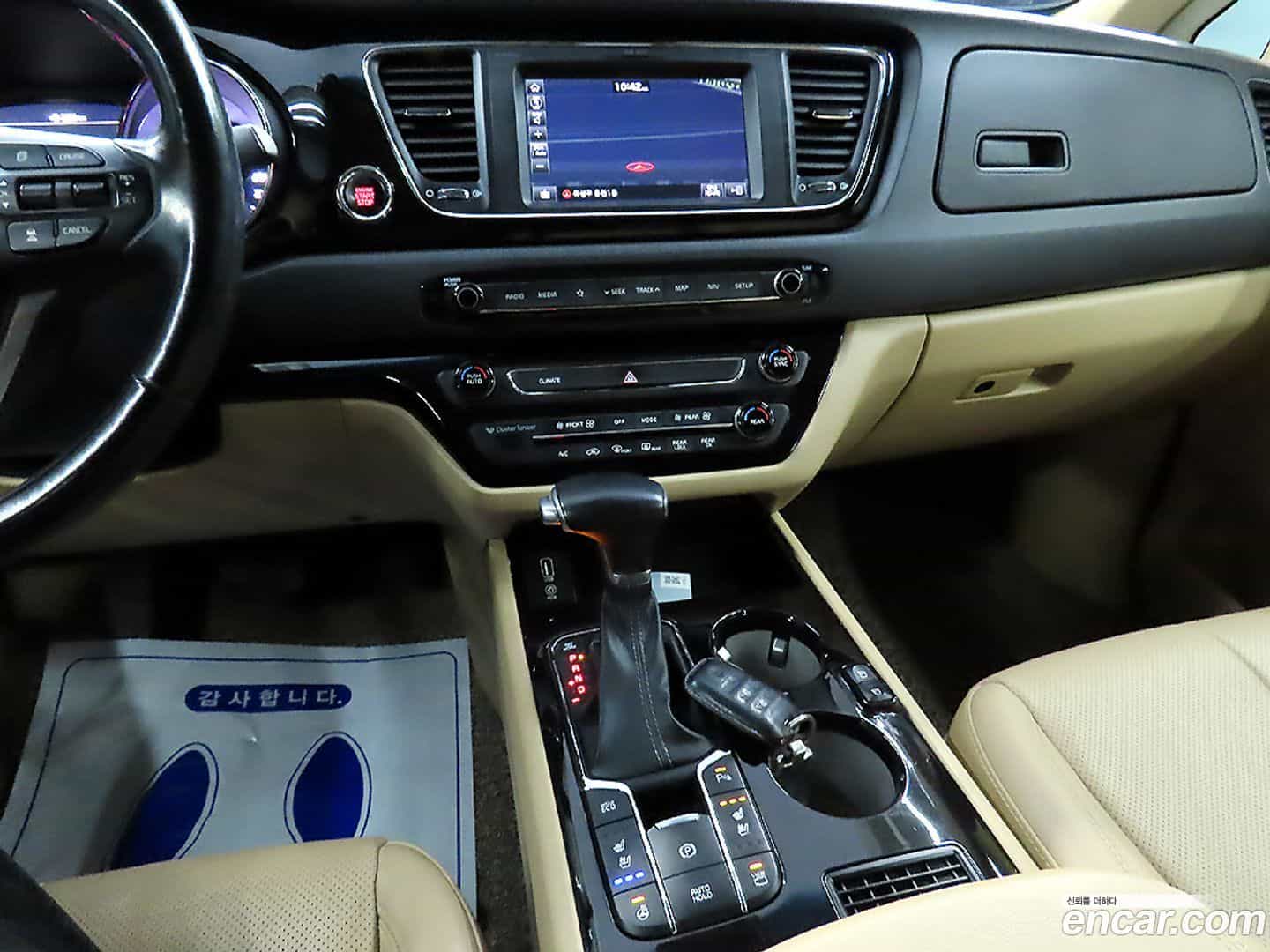 Canival Kia 2018.9-OPTION-015
