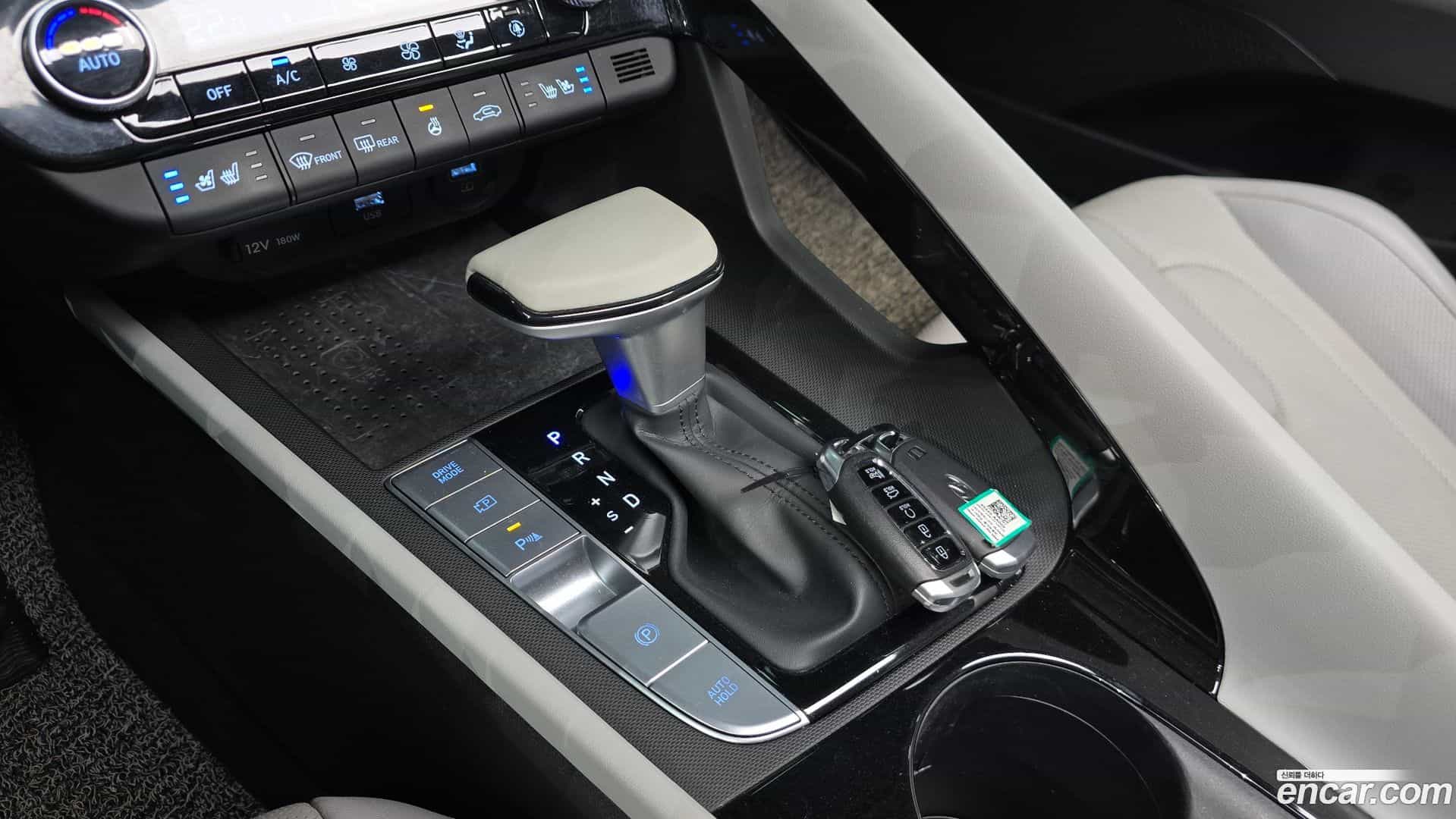 AVANTE Hyundai 2021.11-INNER-009